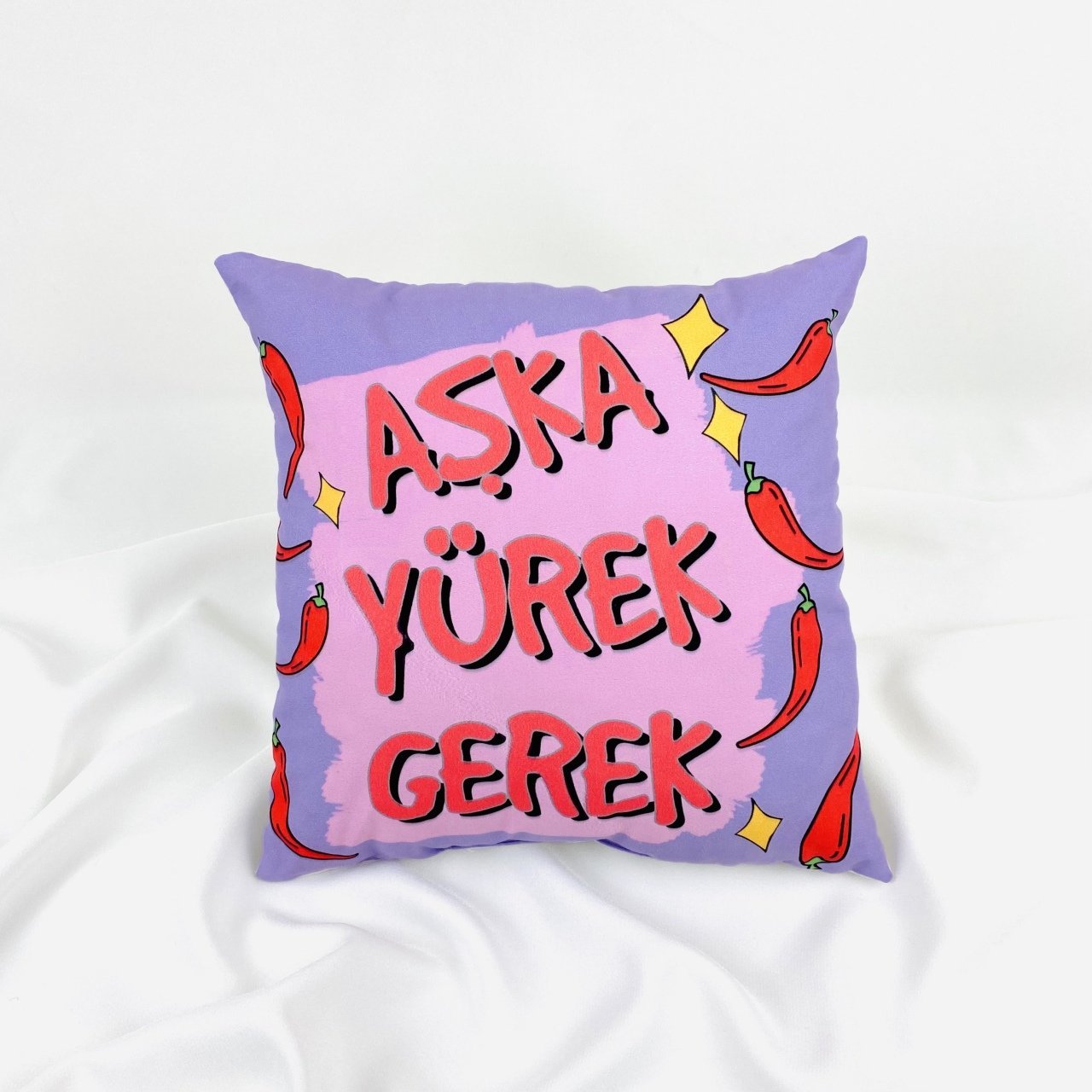 Aşka Yürek Gerek Yastık