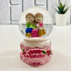 Romantik Aşıklar Kar Küresi