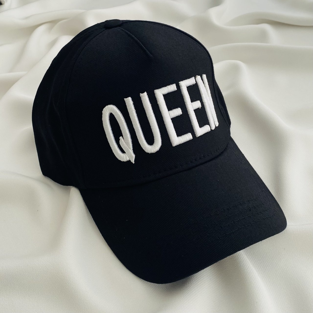 Queen Basklı Şapka