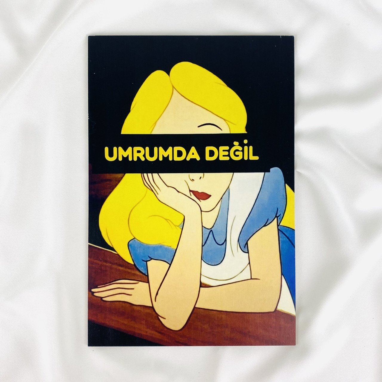 Umrumda Değil Kız Ahşap Tablo