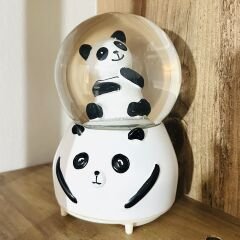 Panda Işıklı Müzikli Kar Püskürtmeli Büyük Boy Kar Küresi