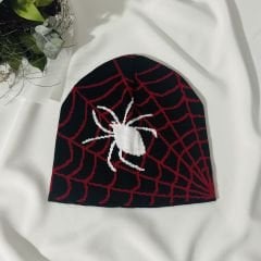 Spider Web Baskılı Bere Kırmızı Çizgili