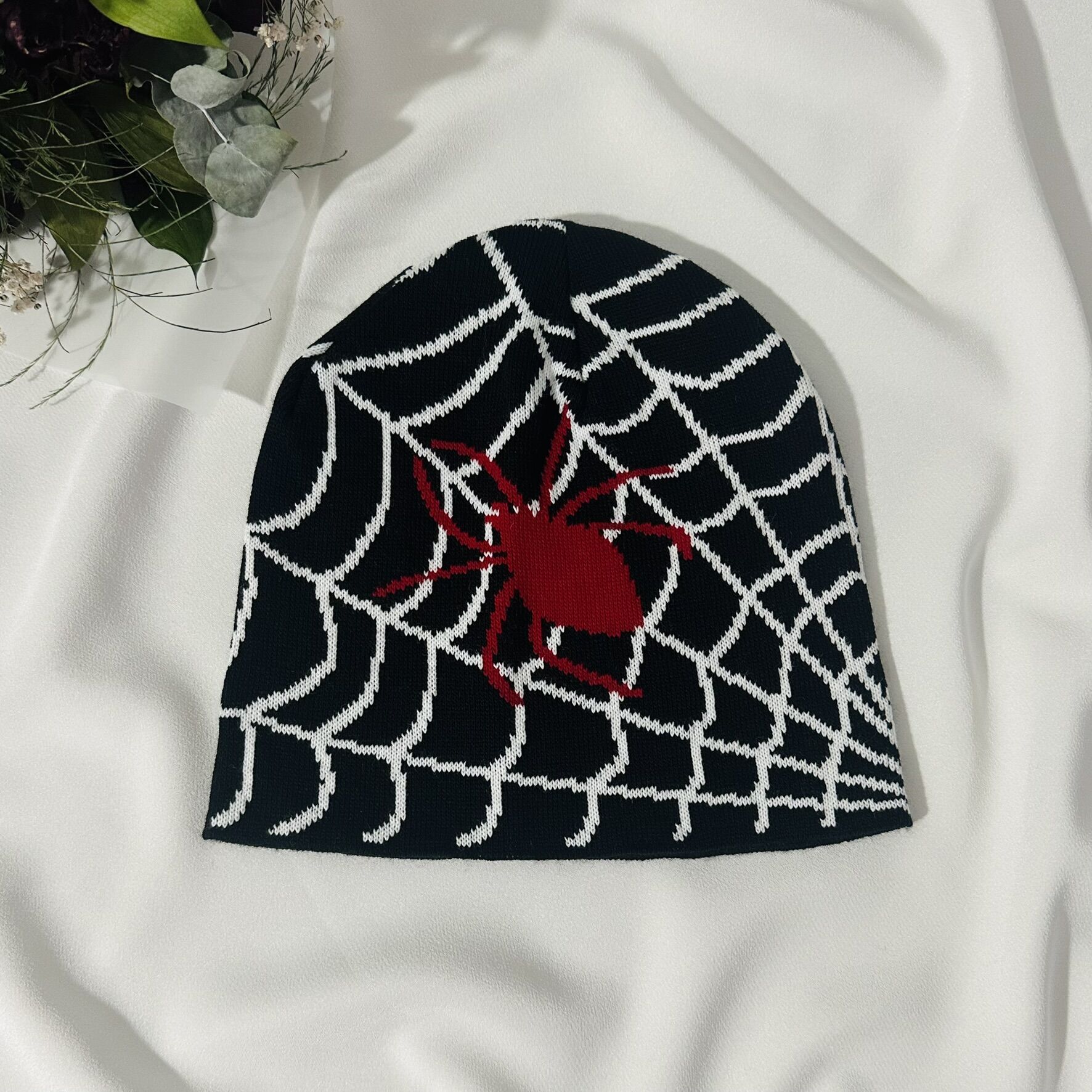 Spider Web Baskılı Bere Beyaz Çizgili