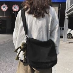 Düz Siyah Unisex Postacı Çanta