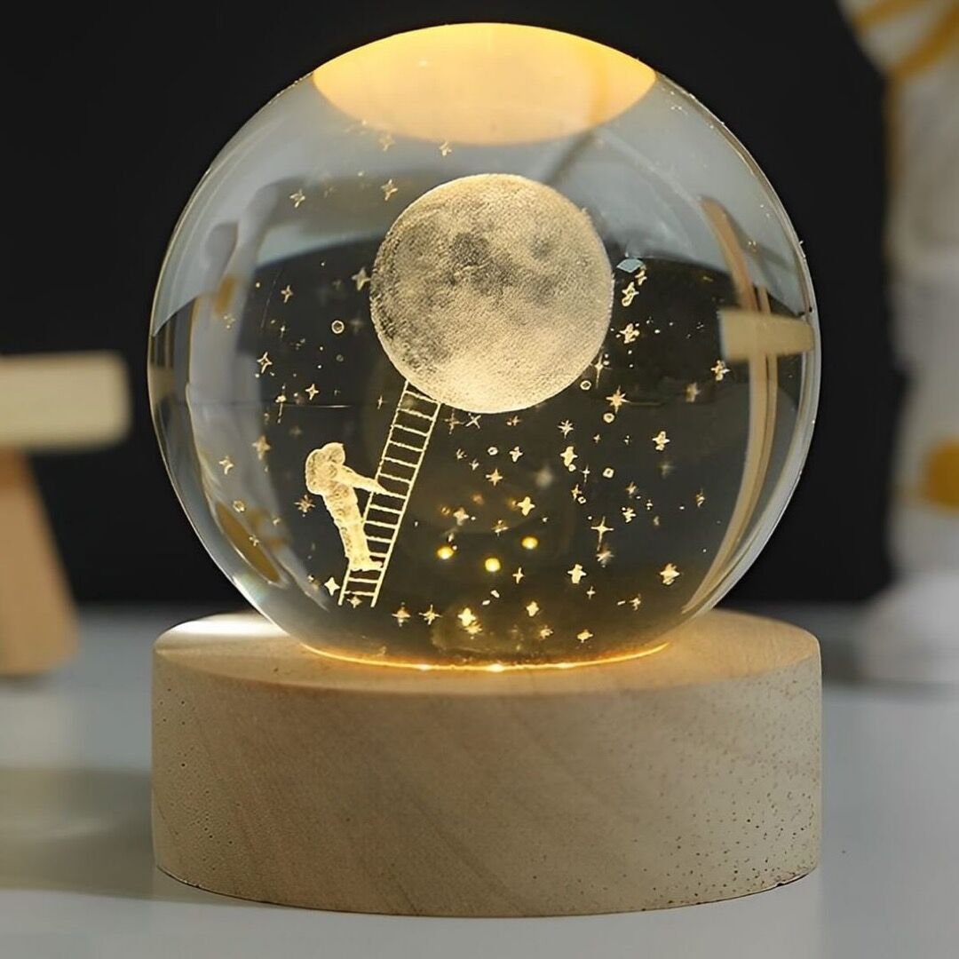 Astronot Ahşap Standlı Işıklı Cam Küre