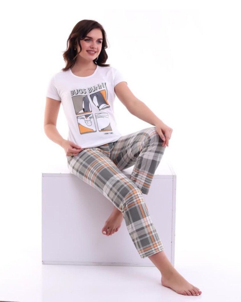 Bugs Bunny Desenli Pijama Takımı