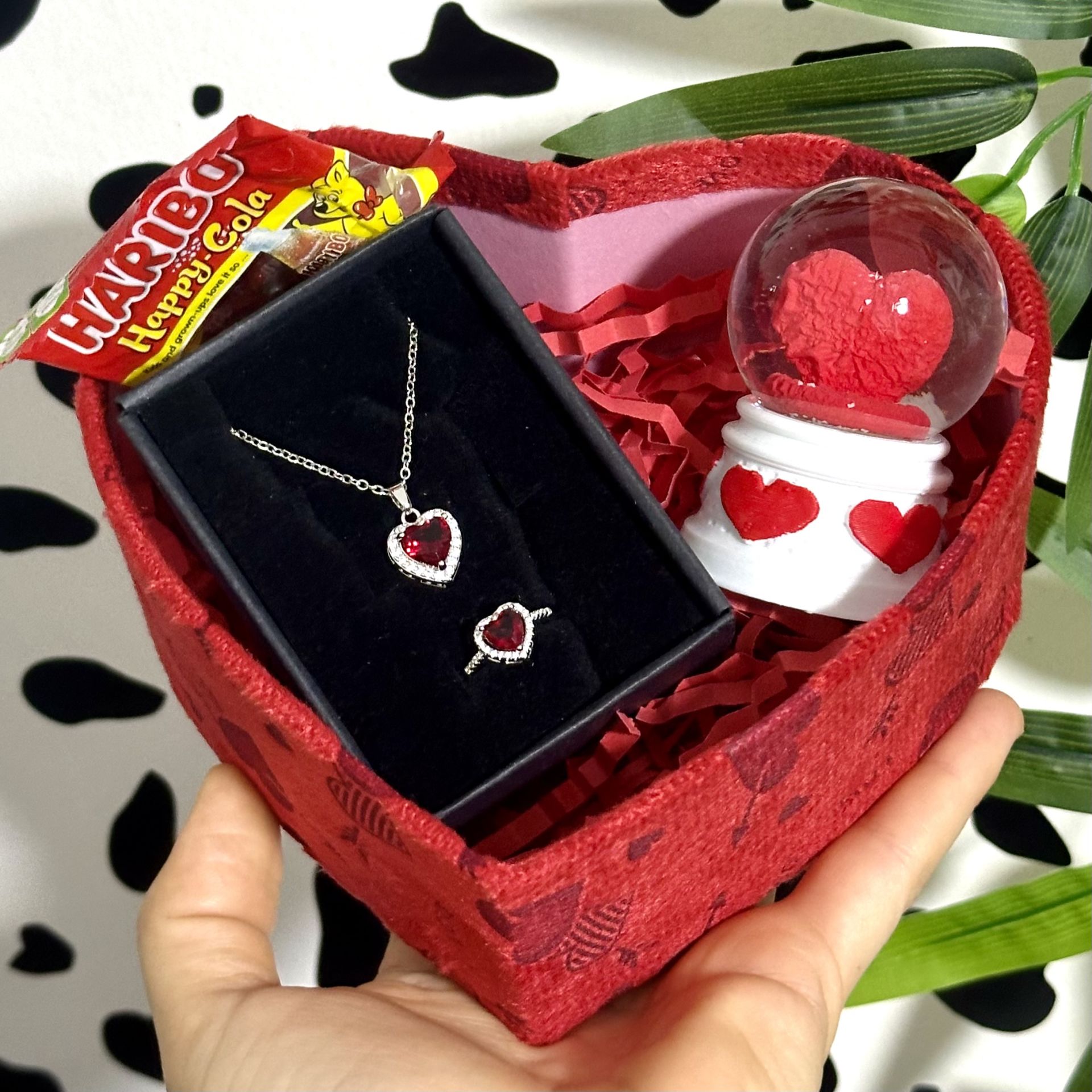 Kalpli Hediye Kutusu Kırmızı Pandora Set