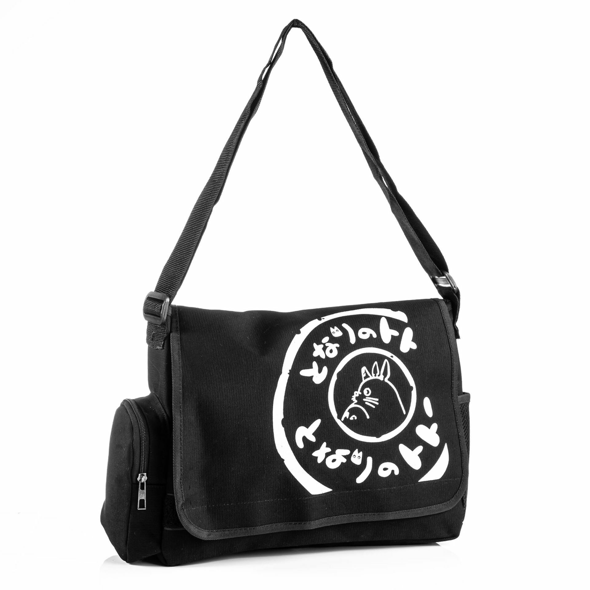 Totoro Baskılı Postacı Çanta Siyah