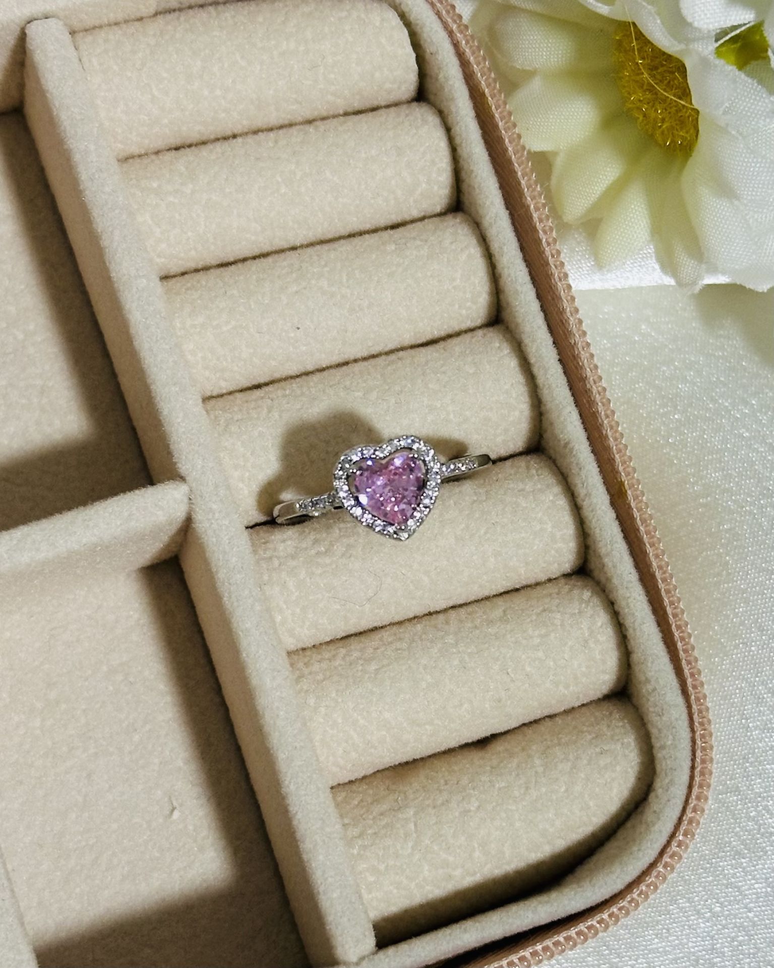 Pandora Kalp Pembe Taşlı Yüzük