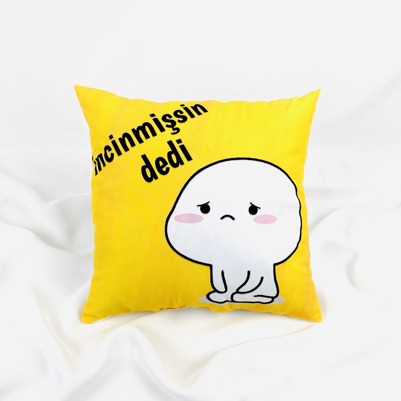 İncinmişsin Dedi Yastık