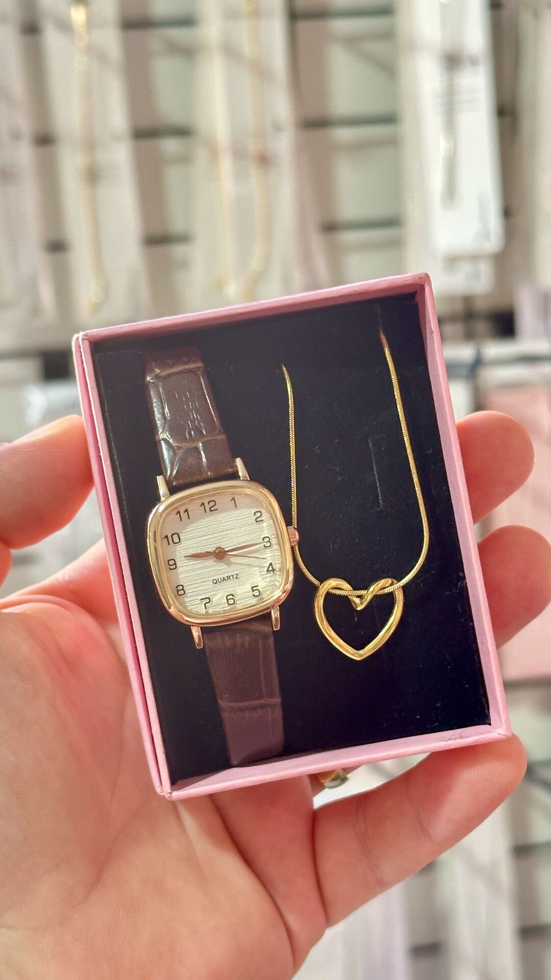 Gold Minimal Saat Kalp Düğüm Kolye Set