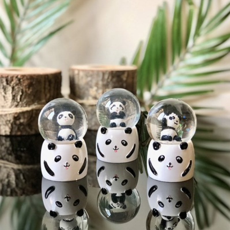 Panda Işıklı Kar Küresi